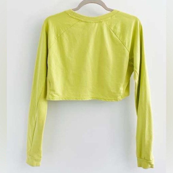 Gymshark Cropped Training Sweatshirt - Picture 4 of 7